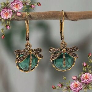 Vintage‎ Style Dragonfly Shape Green Crystal Pendant Bohemian Earrings